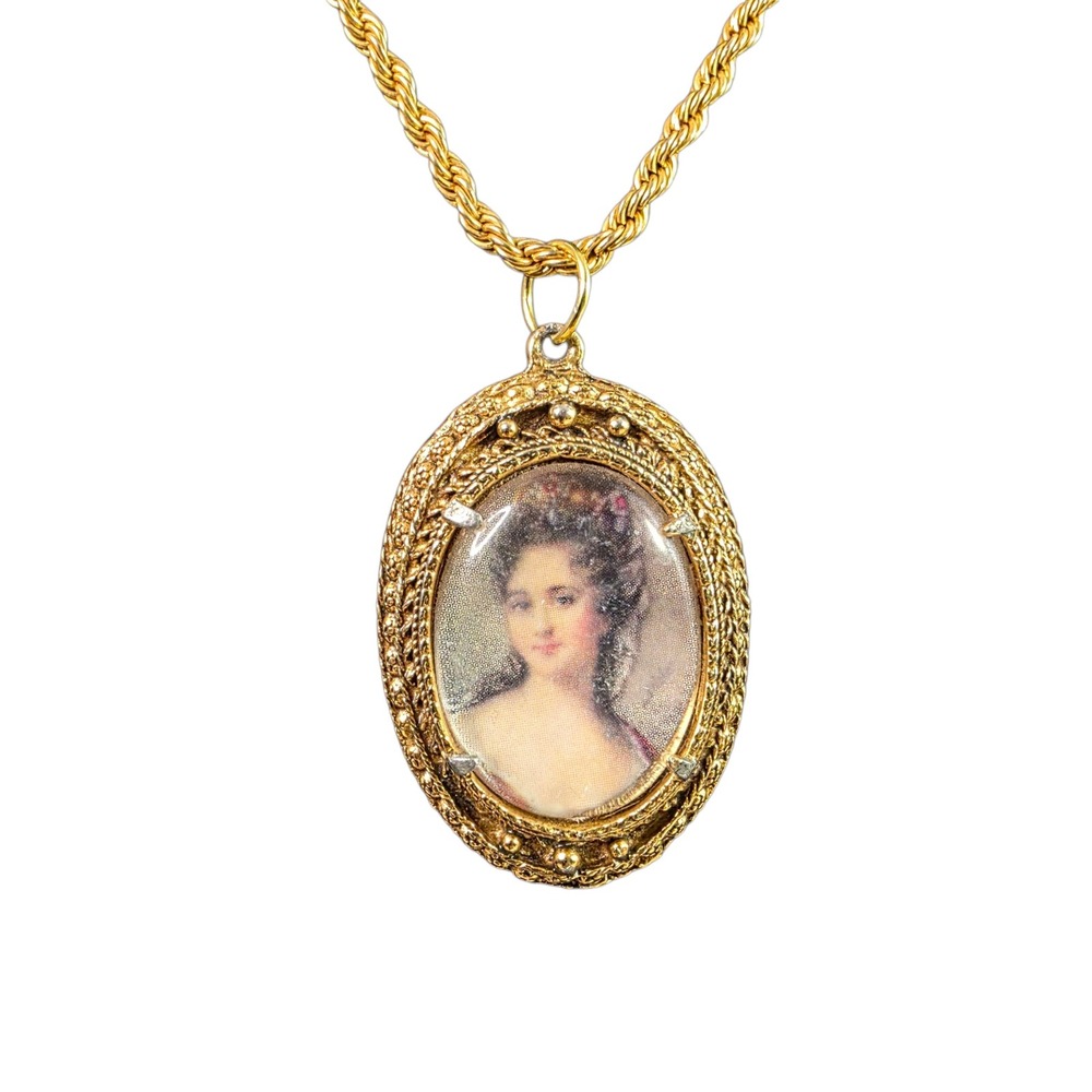 Vintage Florenza Lady Portrait Necklace Gold Tone Pendant Victorian revival